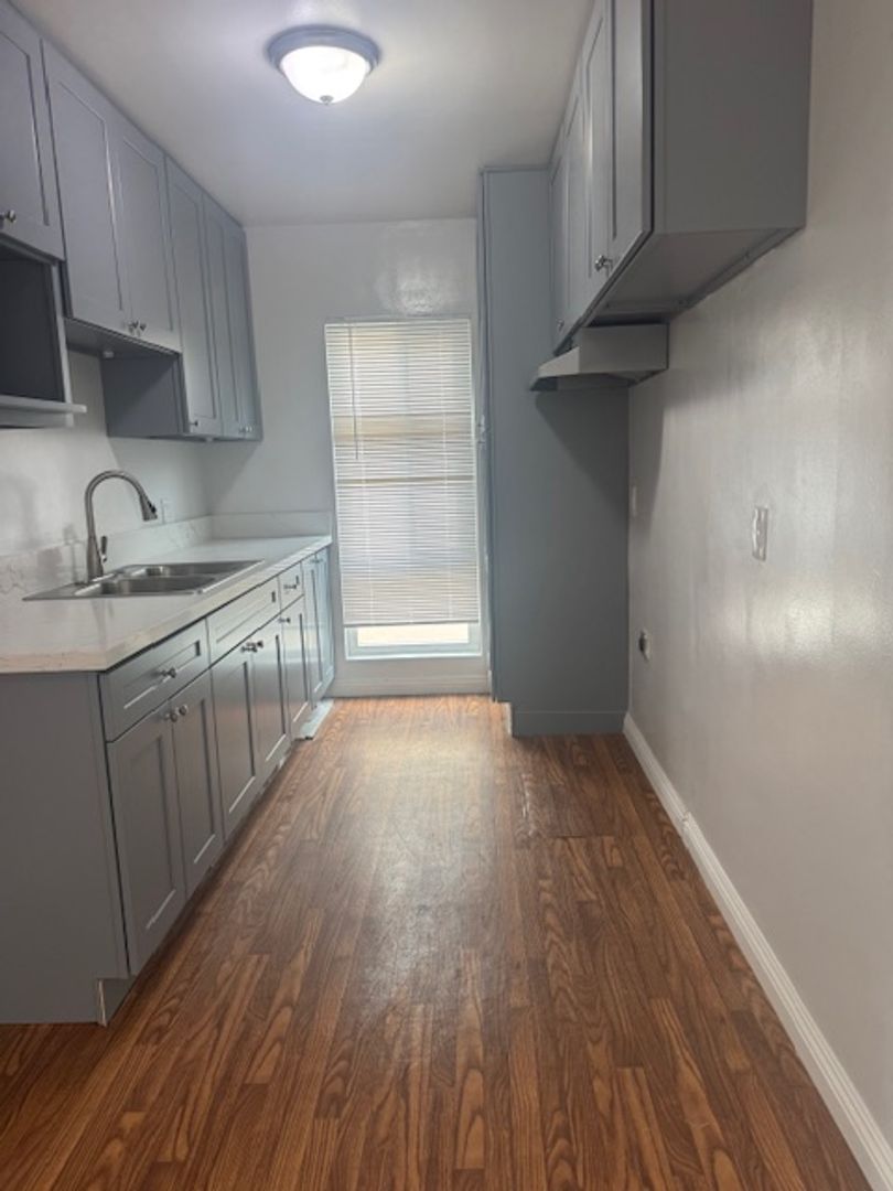 Arcadia Apartment: 938 W. Huntington Dr.