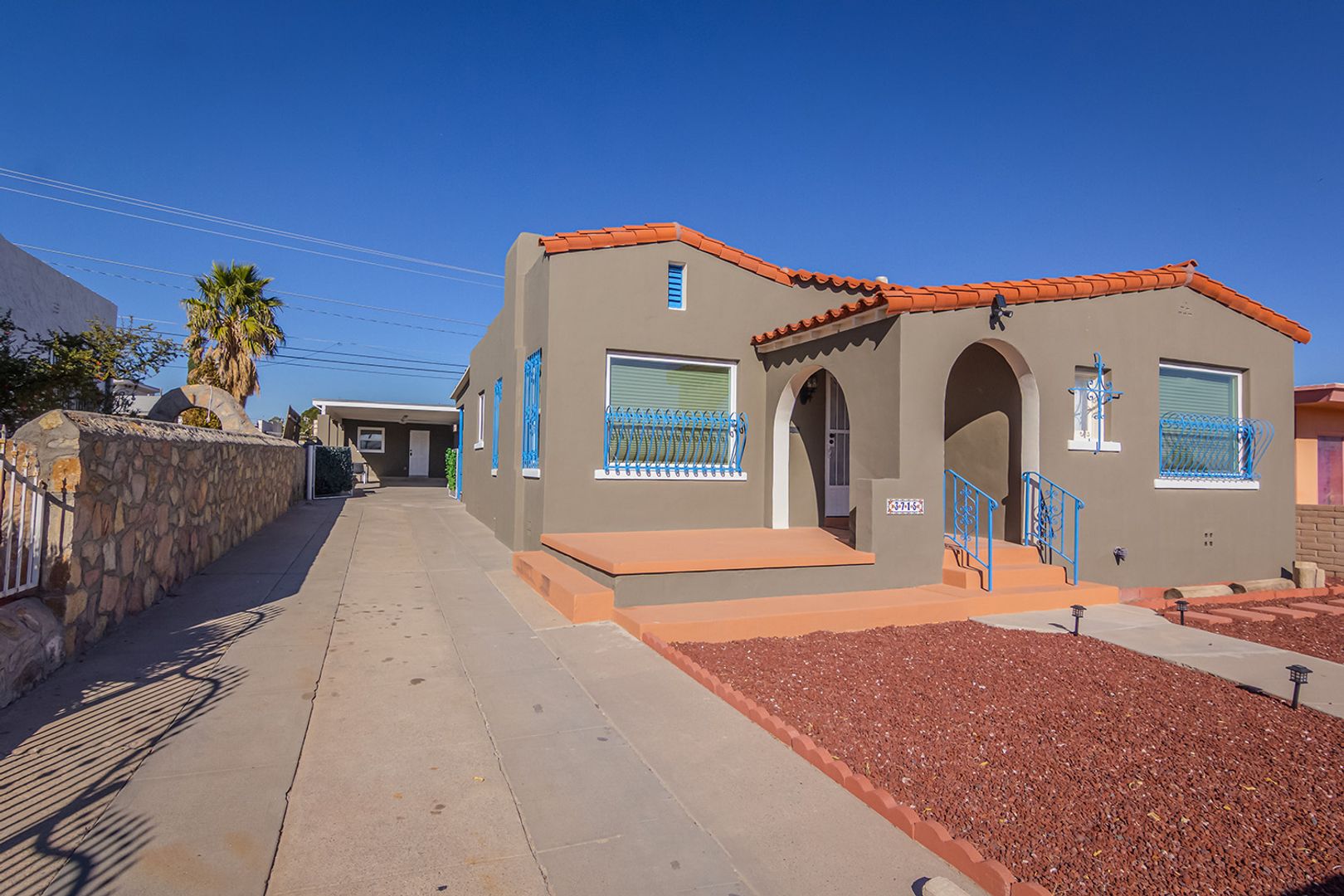 El Paso House: 3715 Sacramento Ave.