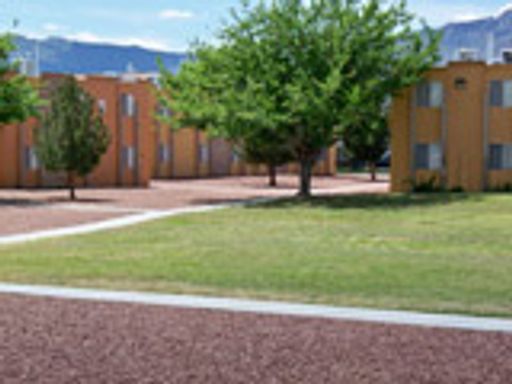 Scenic Mountain views of Northeast El Paso – photo 1