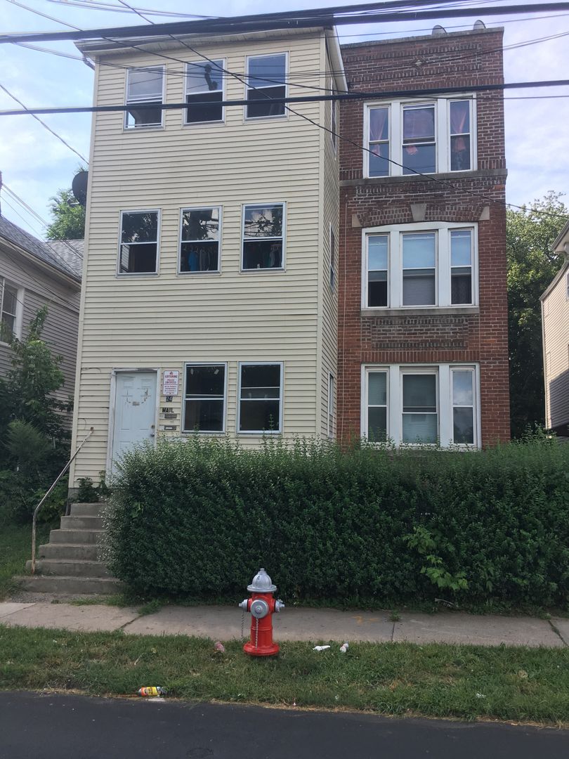 New Britain Apartment: 24 Oak Street
