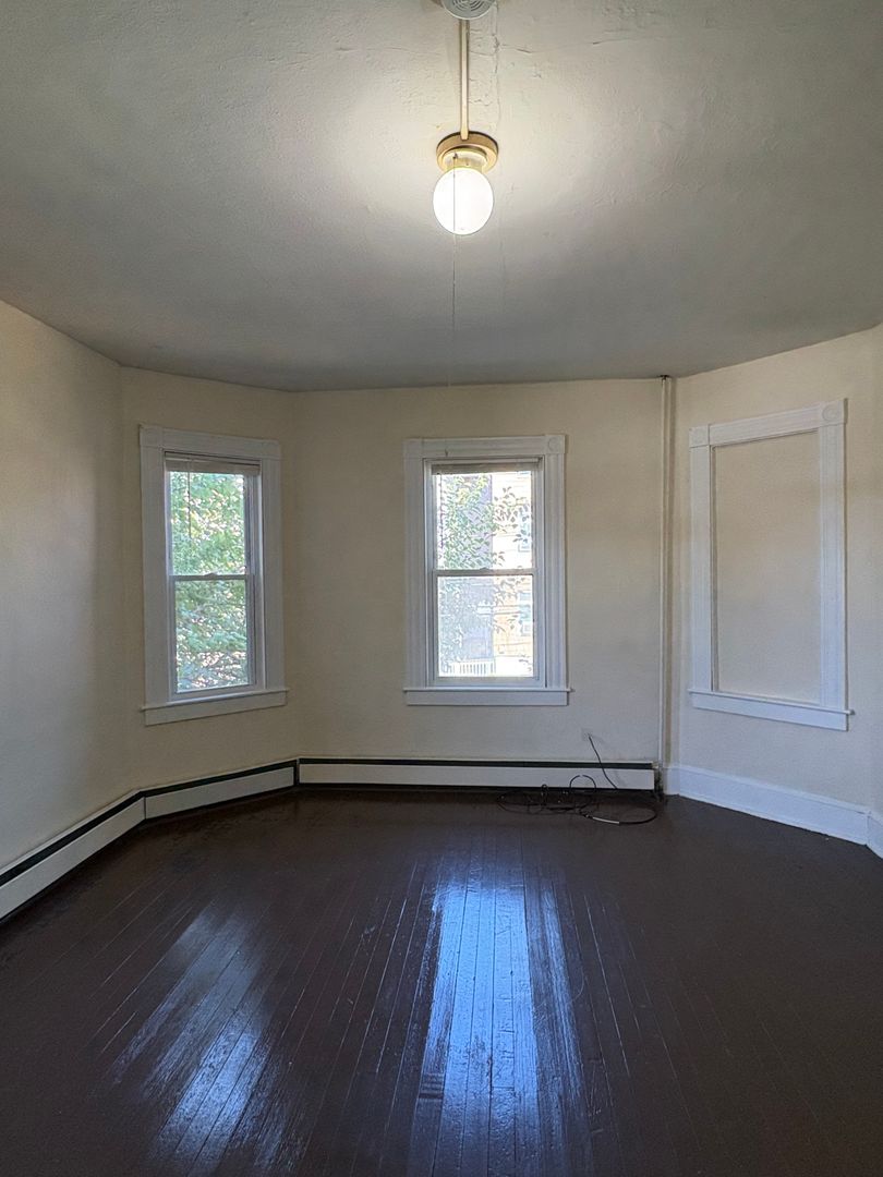 New Britain Apartment: 240-242 Washington St