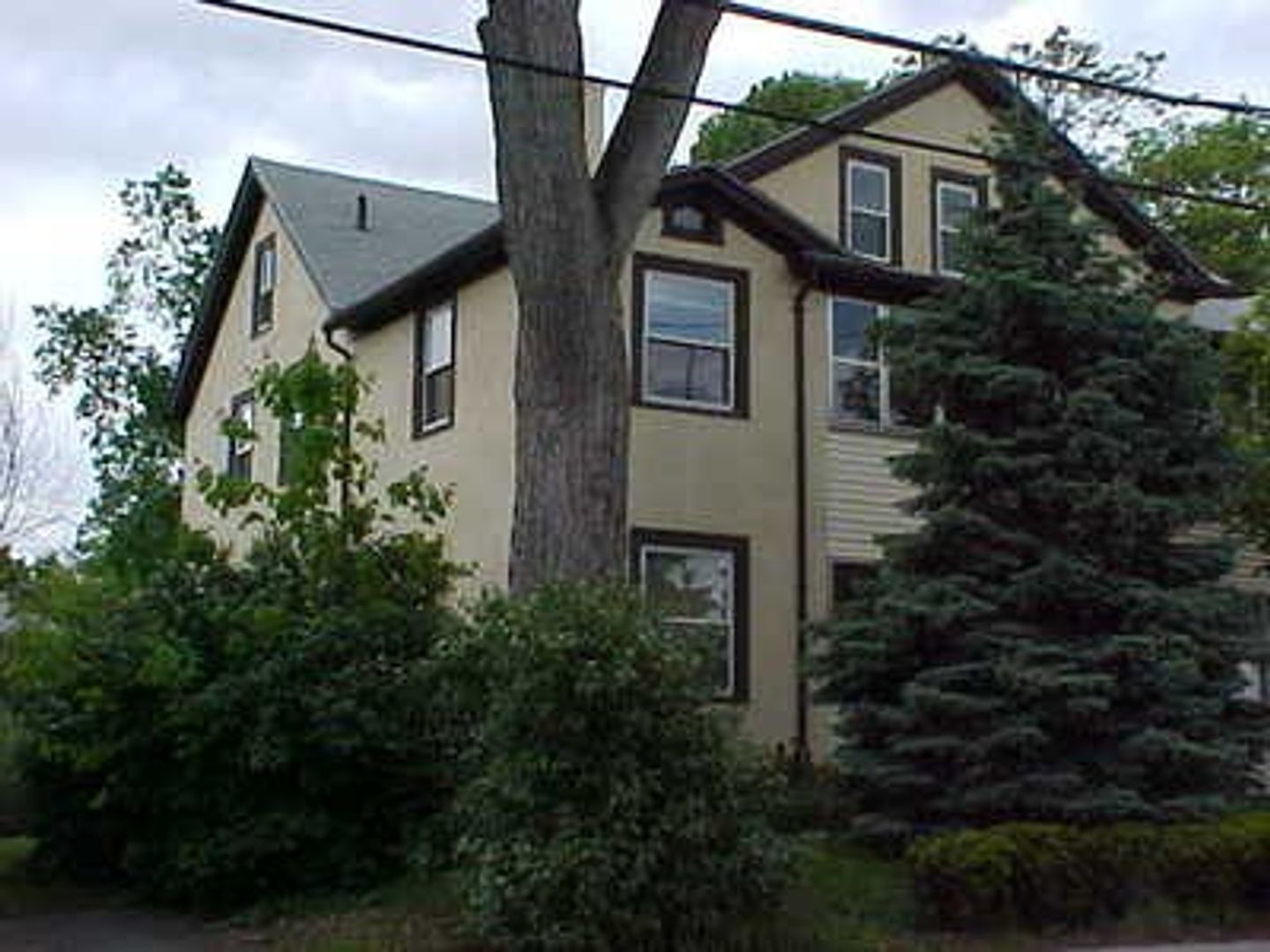 Middletown Apartment: 190 Liberty Street