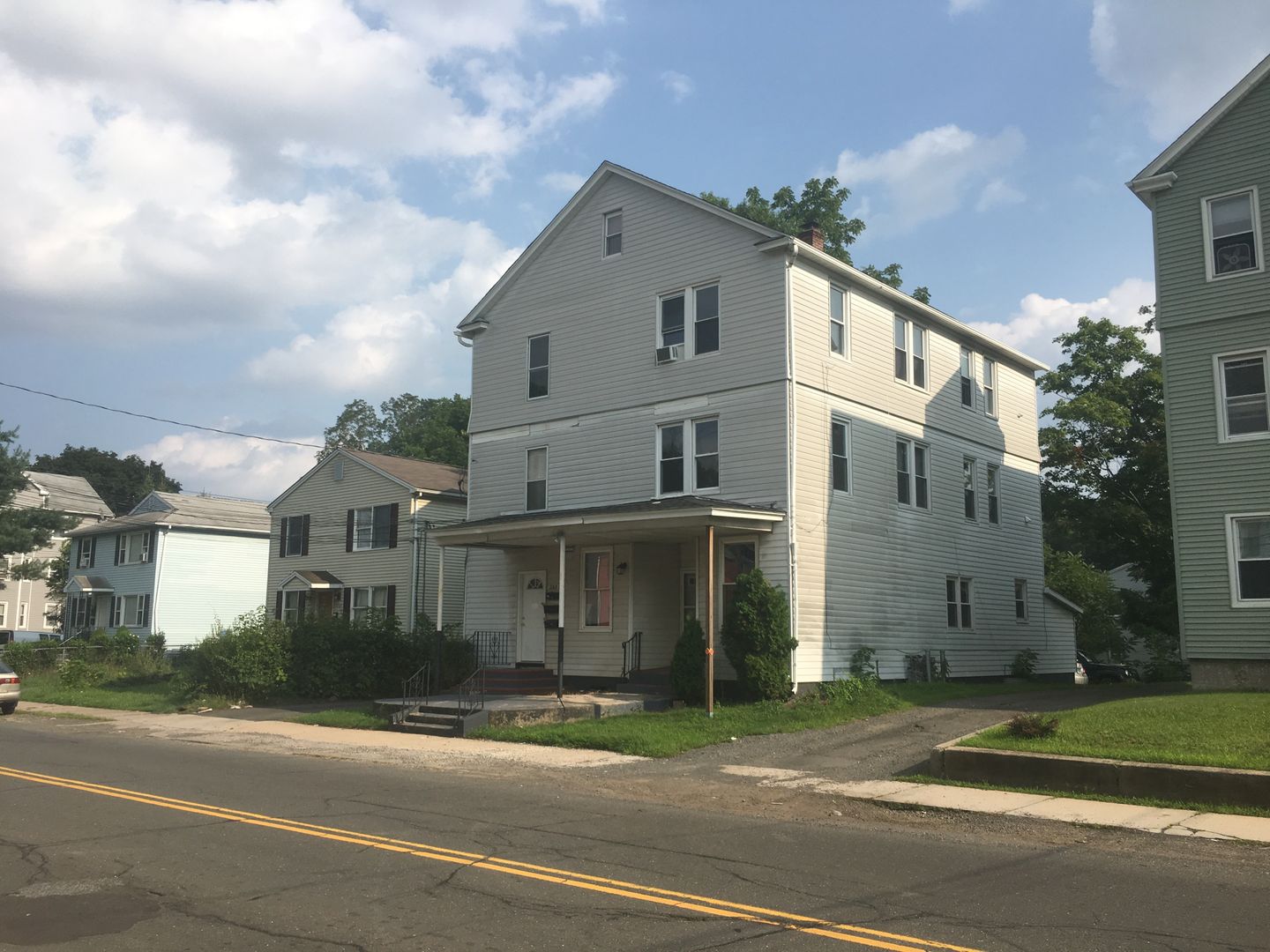 New Britain Apartment: 240 Clinton Street