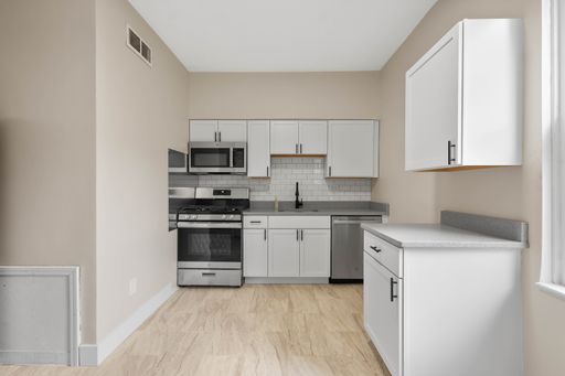 Gorgeous 3 bedroom in Mt. Washington available now! – photo 1