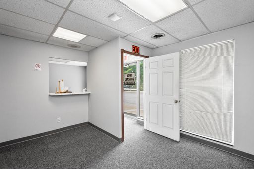 ROOMY COMMERCIAL SPACE AVAILABLE NOW IN PENN HILLS! Located underneath a fully occupied apartment building! – photo 1