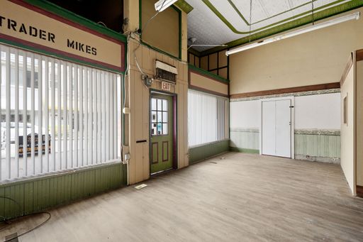SPACIOUS COMMERCIAL RENTAL AVAILABLE NOW IN DOWNTOWN MCDONALD! Located underneath a fully occupied apartment building!