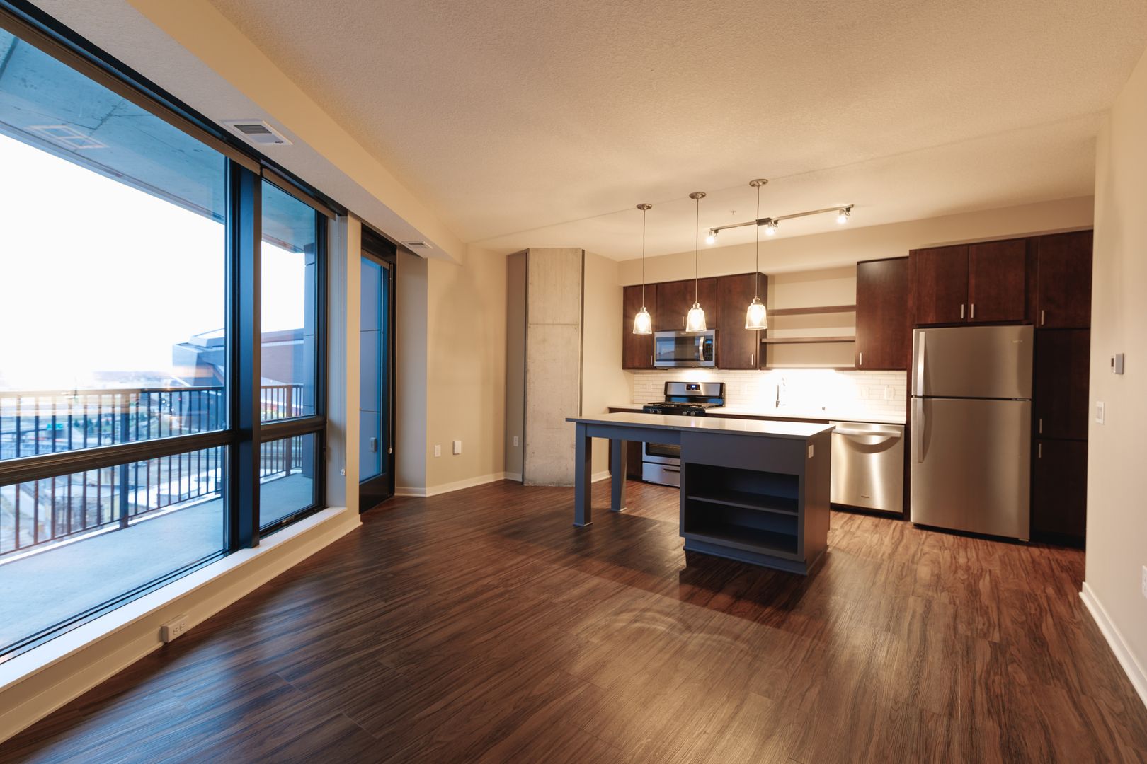 Minneapolis Apartment: 811 Washington Ave South