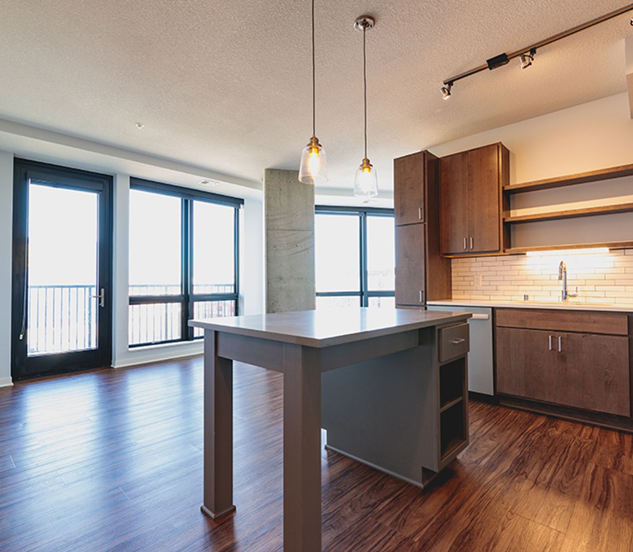 Minneapolis Apartment: 811 Washington Ave South