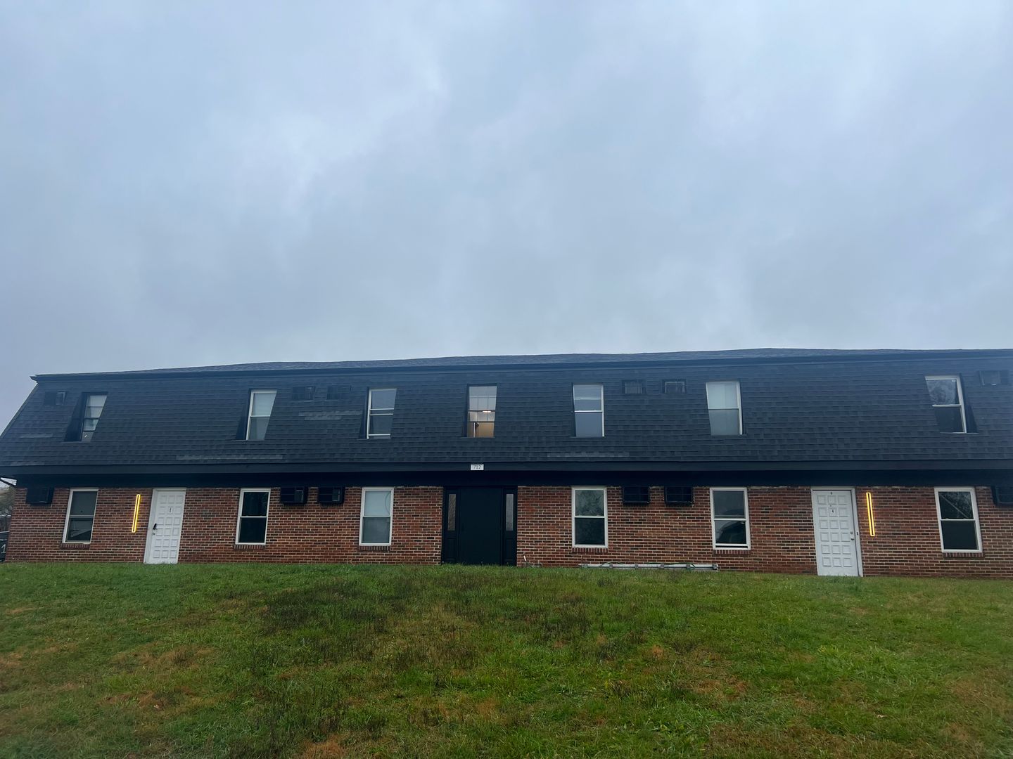 West Carrollton Apartment: 707 Green Feather Ct