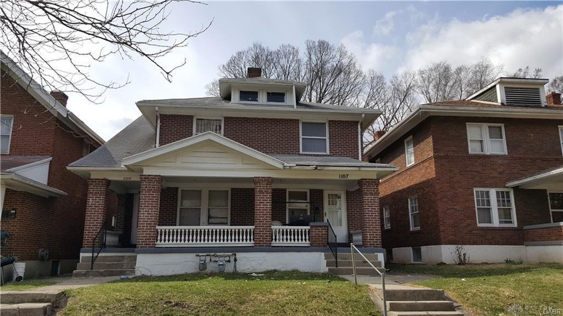 Dayton Apartment: 1105-1107 Grafton Ave