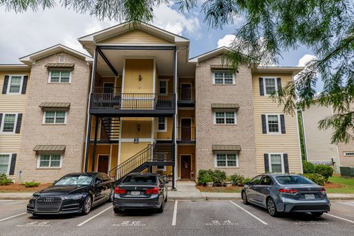 3 Bedroom Condo in Wood Lake! – photo 1