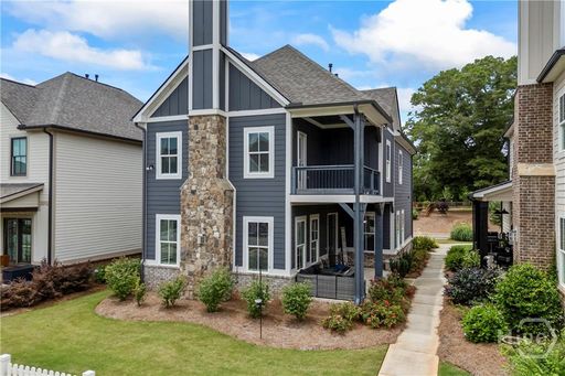 Gorgeous Two Story Home in The Trove in Downtown Watkinsville