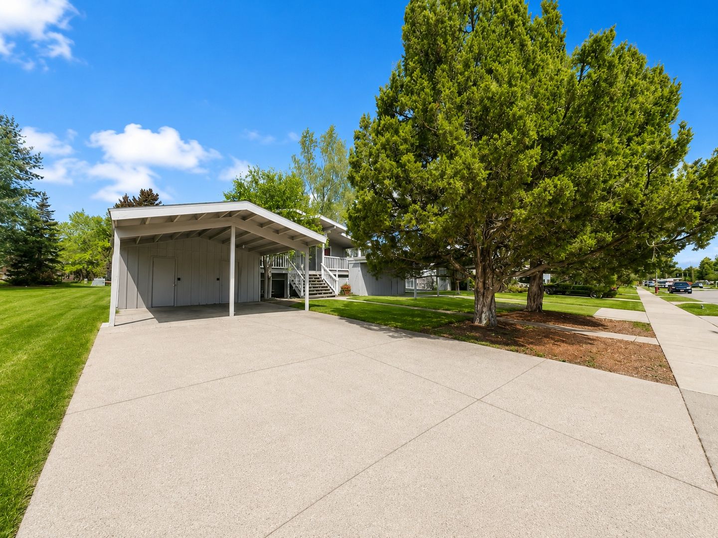 Bozeman Apartment: 411 North 16th Avenue, Unit D