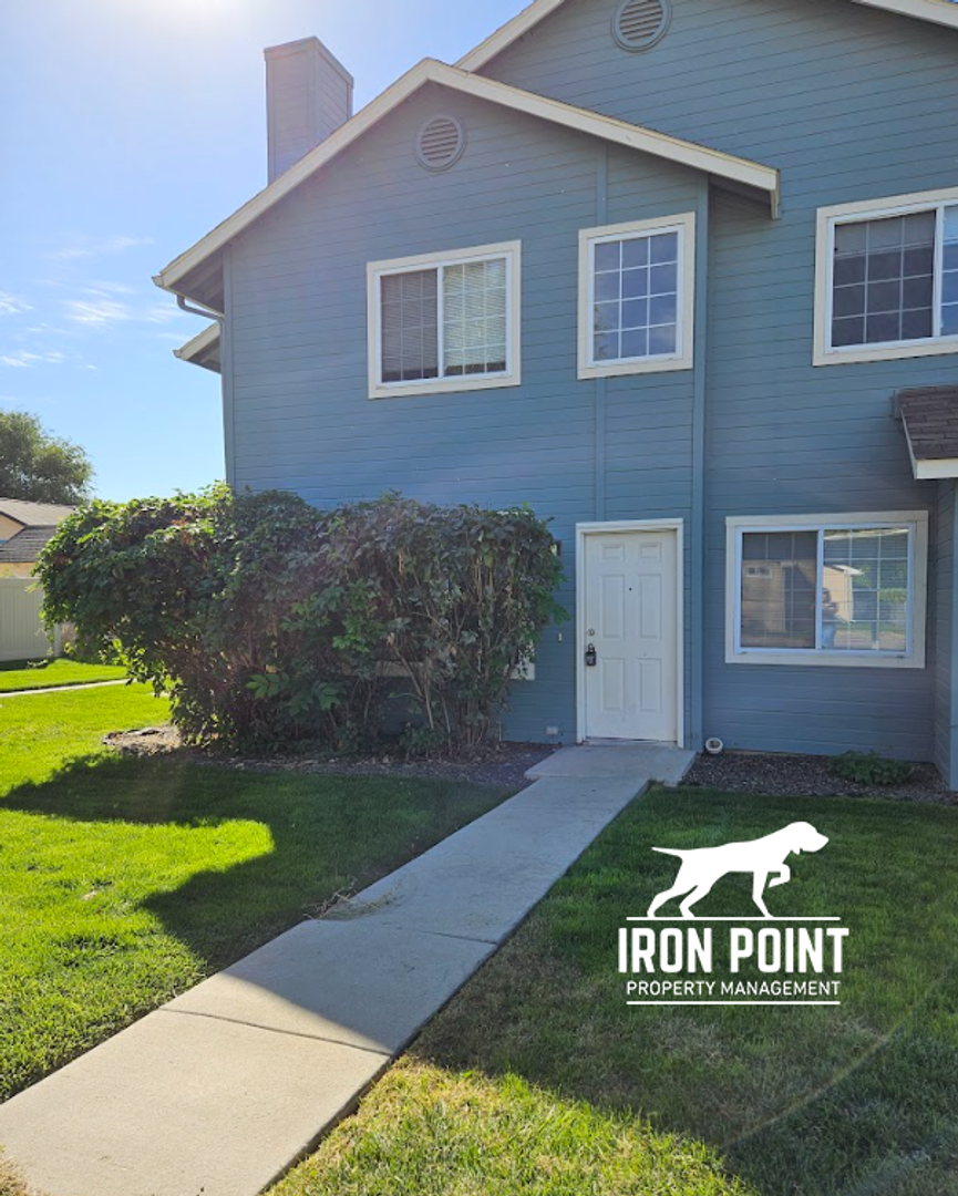 Nampa Apartment: 27 N. Barritz Ct.