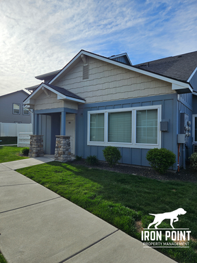 Kuna Townhome-2beds/2bath plus a loft. All appliances & covered parking included. – photo 1