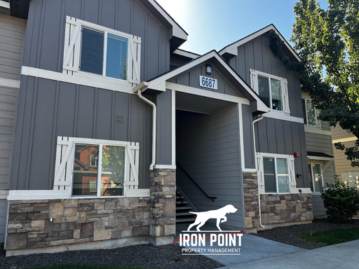 2bed/2bath, second floor, covered parking, all appliances included – photo 1
