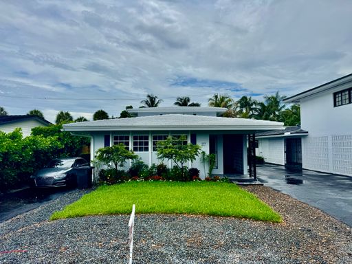 Renovated 2BR on Riviera Golf Course | Walk to UM & Doctors Hospital – photo 1