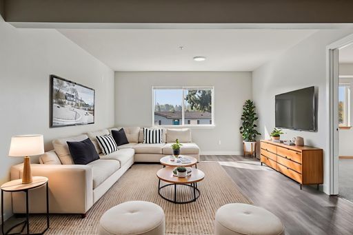 Legacy Ridge: Renovated Tacoma Apartments – photo 1