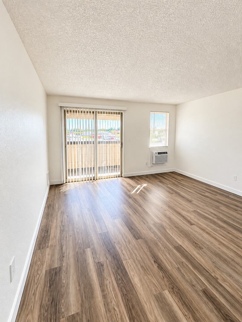 Kennewick Apartment: 465 N Arthur St.