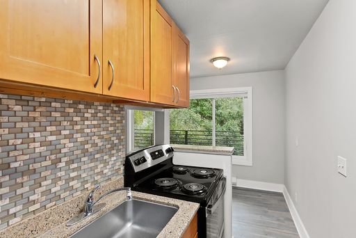 Westcrest Apartments – photo 1