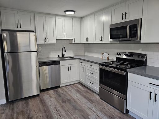 CityScape: Premier Location in Bellevue, Rooftop Entertainment Area – photo 1