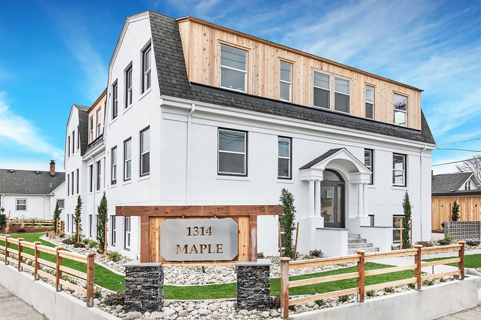 Sumner Apartment: 1314 Maple St