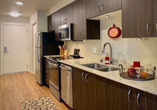 CityScape: Premier Location in Bellevue, Rooftop Entertainment Area – photo 1