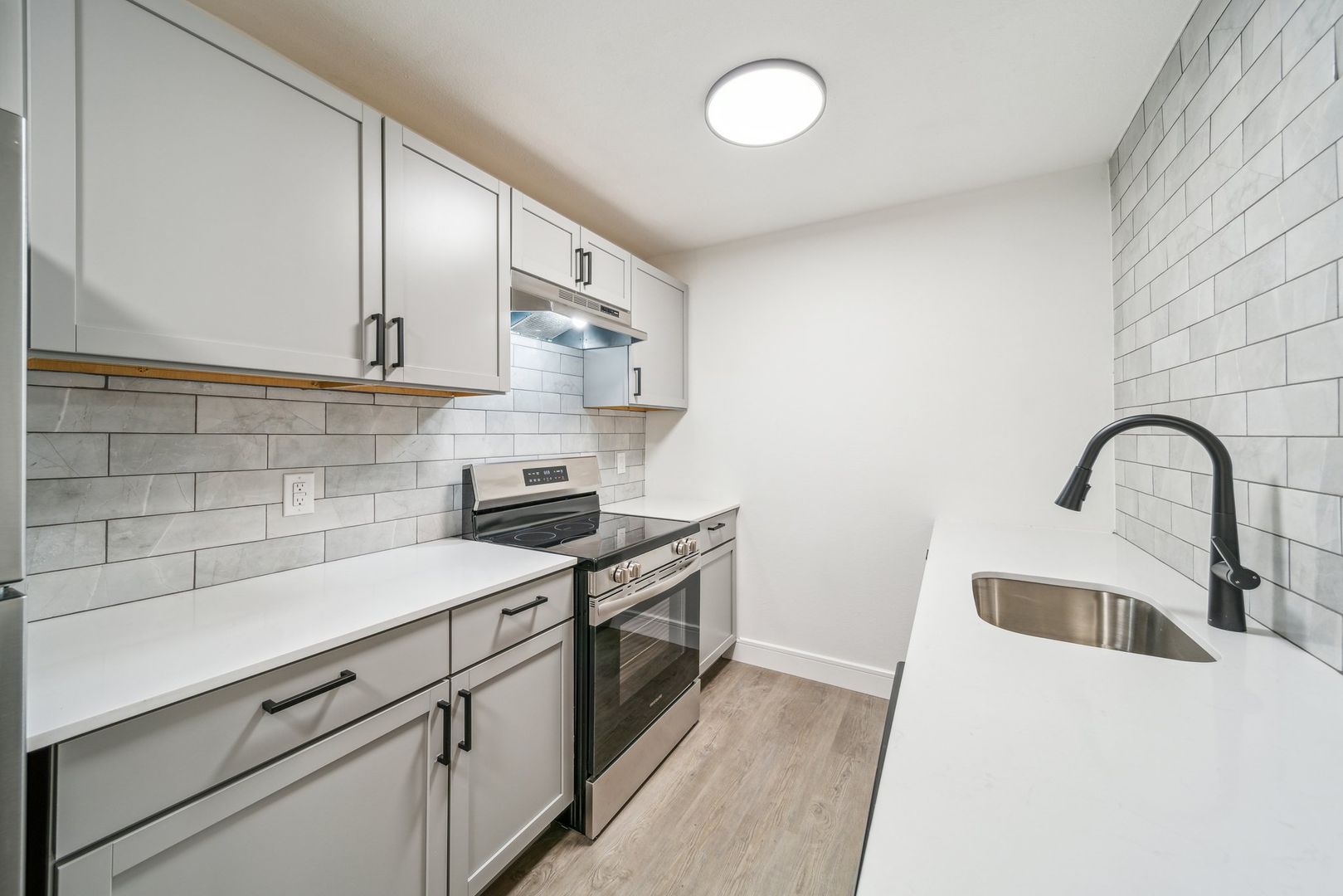 Tulsa Apartment: 3165 E 49th Street