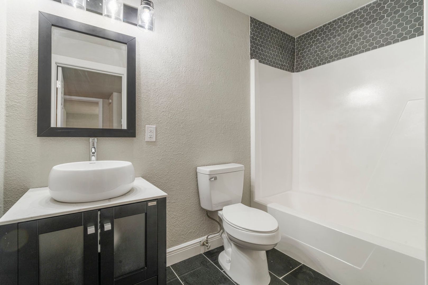 Tulsa Apartment: 2618 East 8th Street