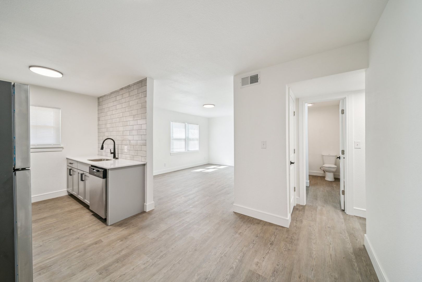 Tulsa Apartment: 3165 E 49th Street