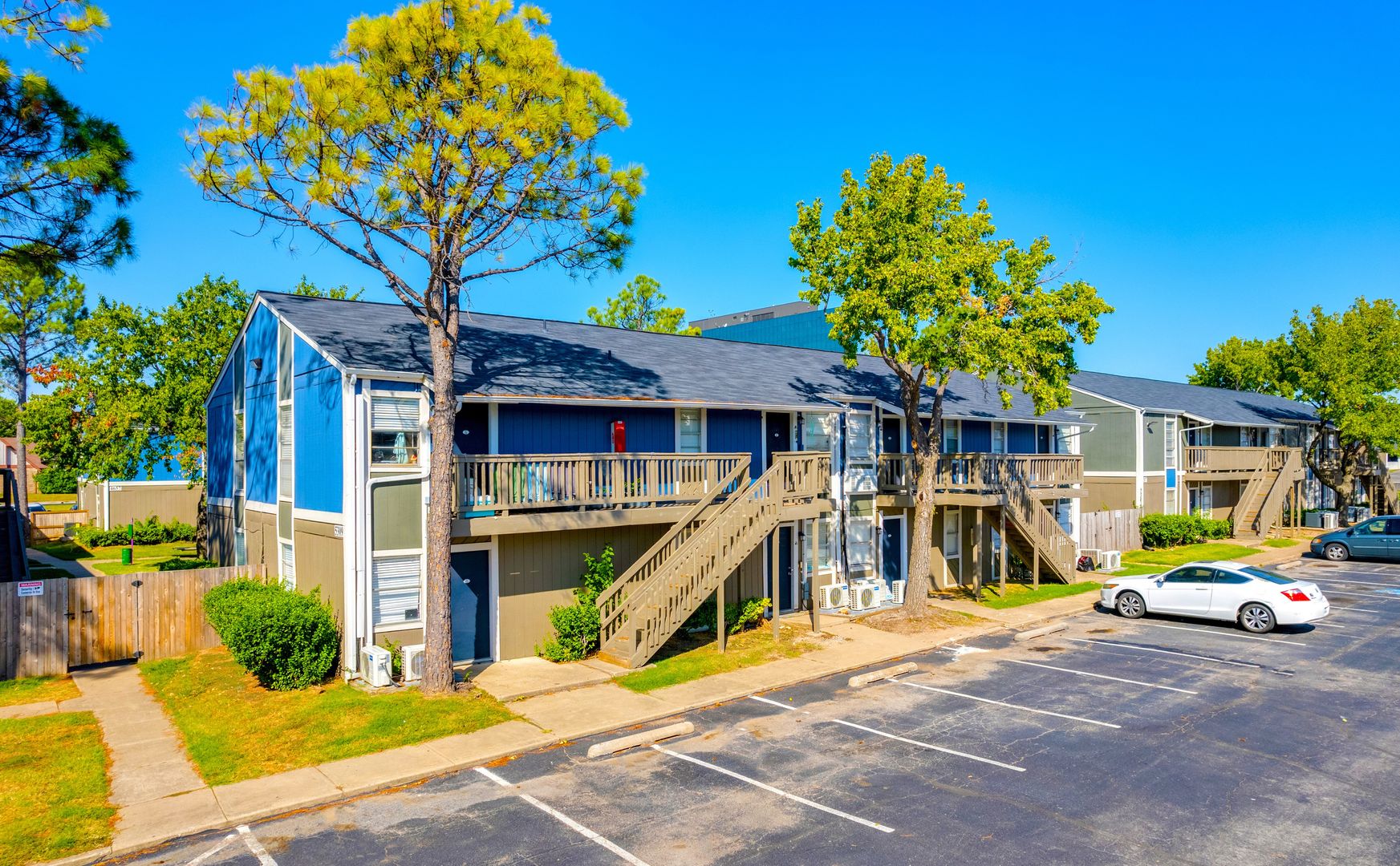 Tulsa Apartment: 4655 South Darlington Avenue