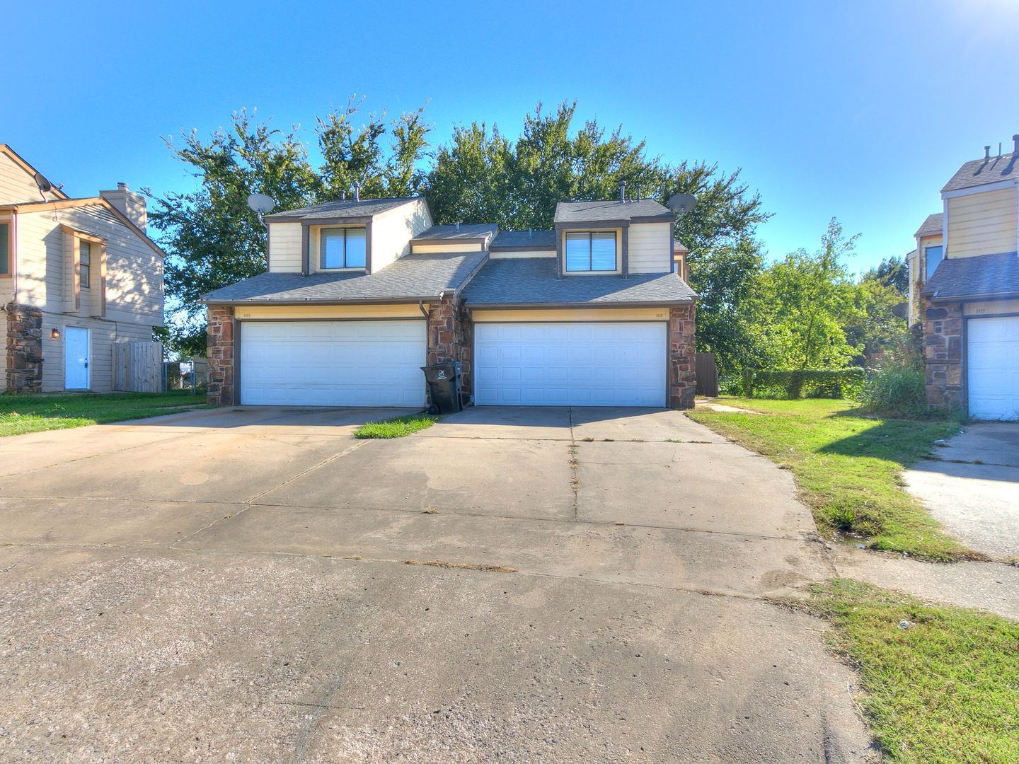 Broken Arrow Townhome: 1113 W Fulton Street