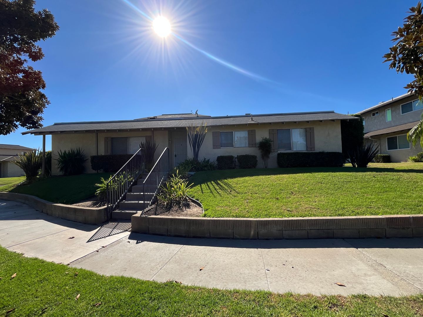 Fullerton Apartment: 2717 Santiago Road