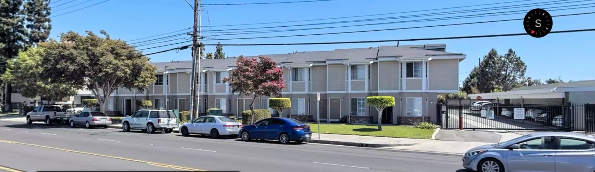 Anaheim Apartment: 1236 E. La Palma Ave