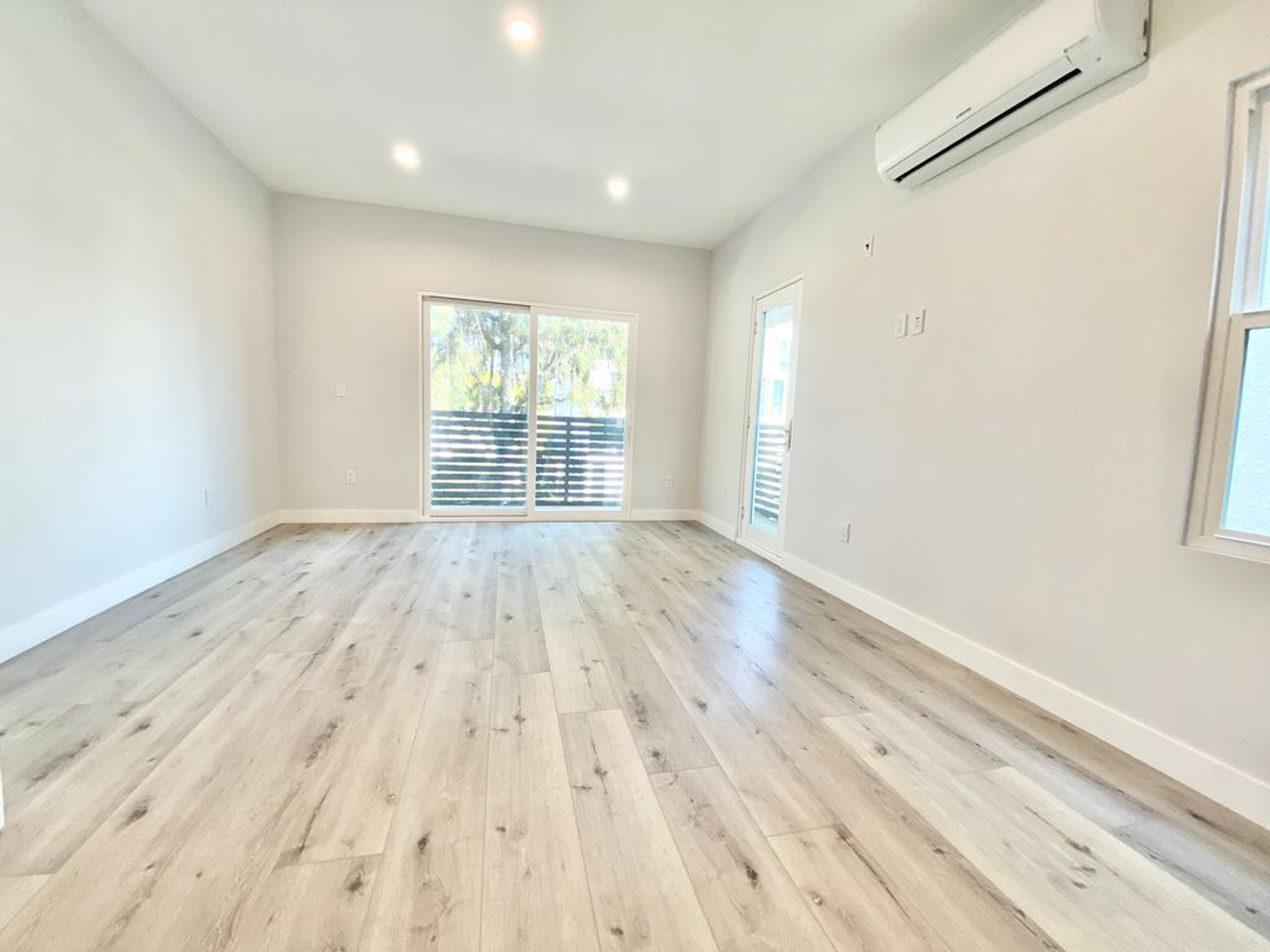 N Swall Apartments 8 of 12