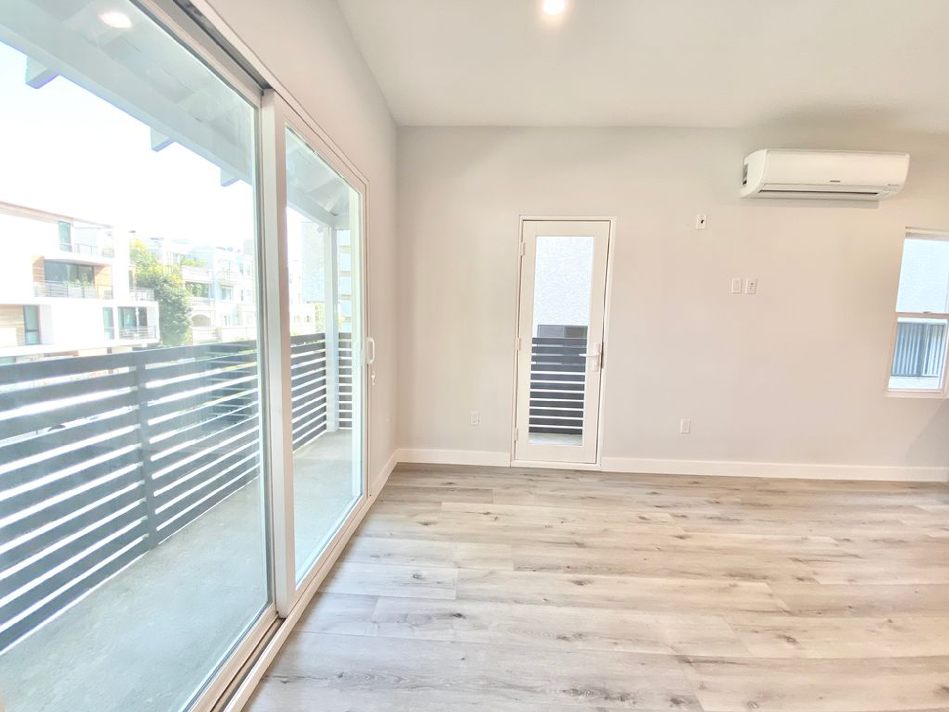 N Swall Apartments 9 of 12