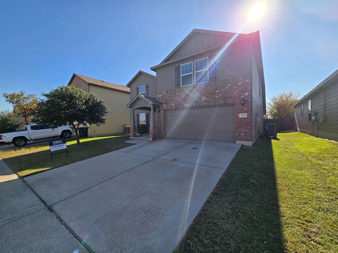 Killeen House: 208 W Vega Lane