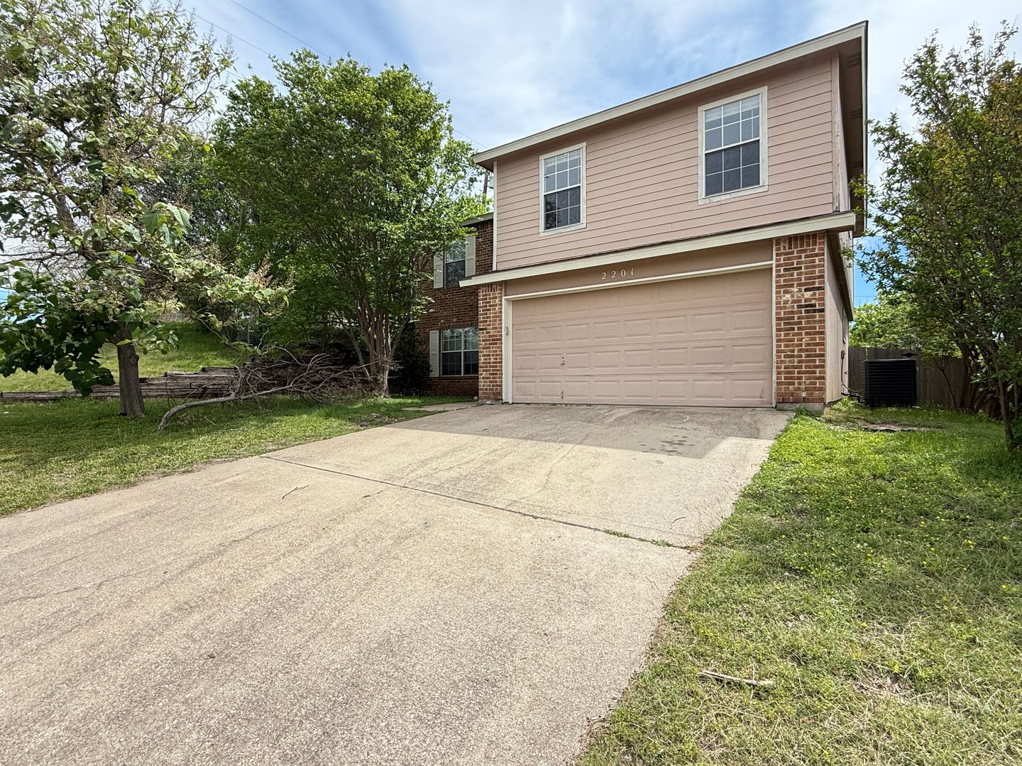 Copperas Cove House: 2201 Dennis Street