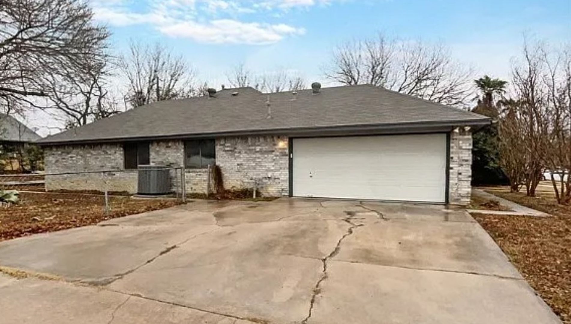 Killeen House: 4901 Bending Trl