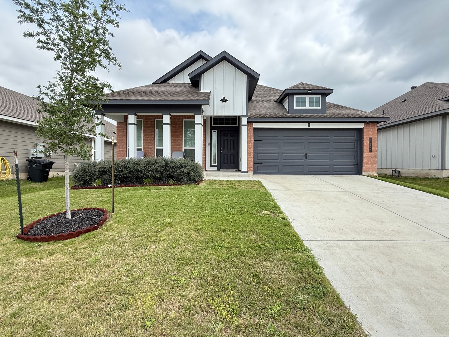 Killeen House: 910 James Parker Circle