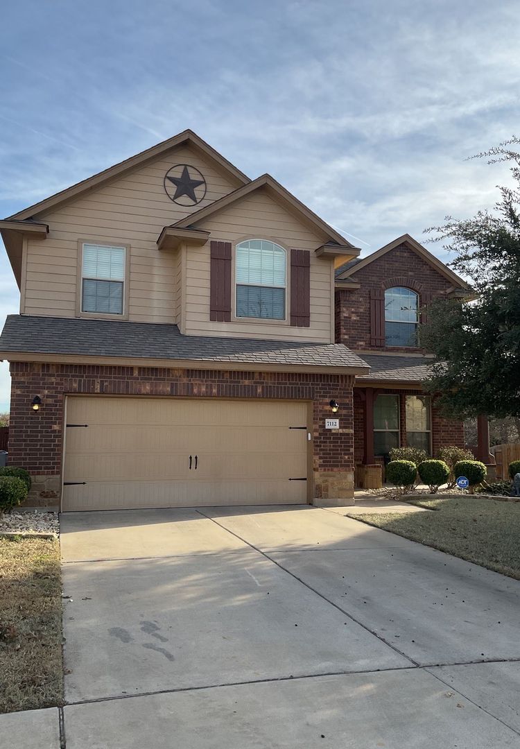 Killeen House: 7112 Cokui Drive
