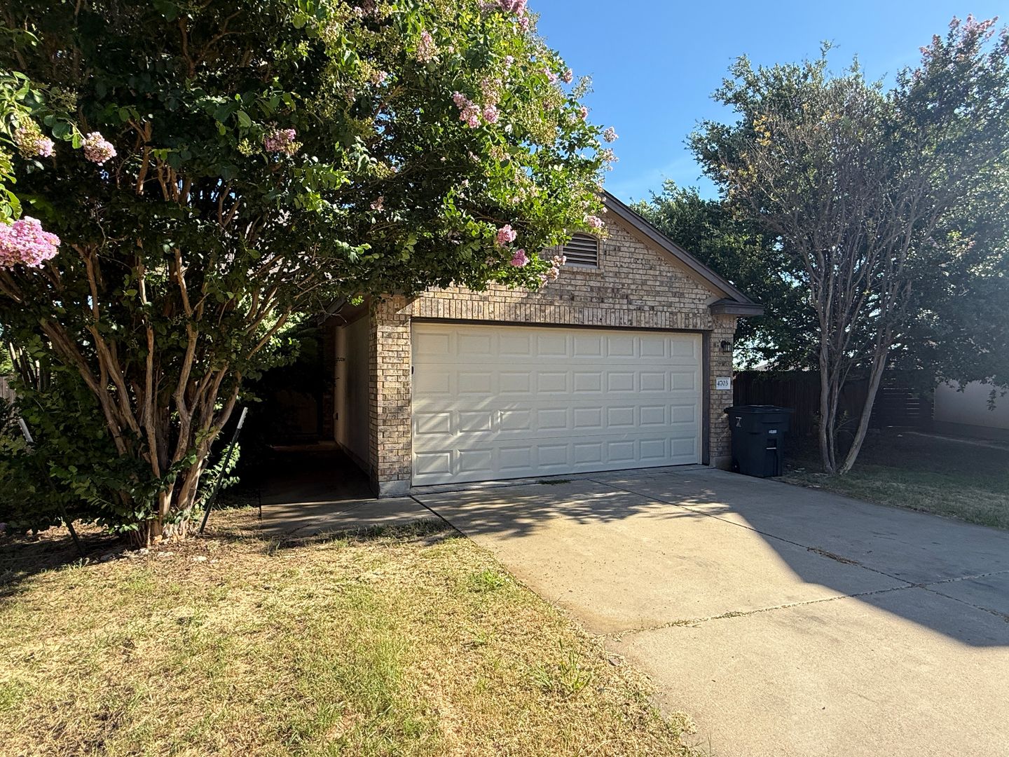 Killeen House: 4703 Honeystreet Bridge Lane