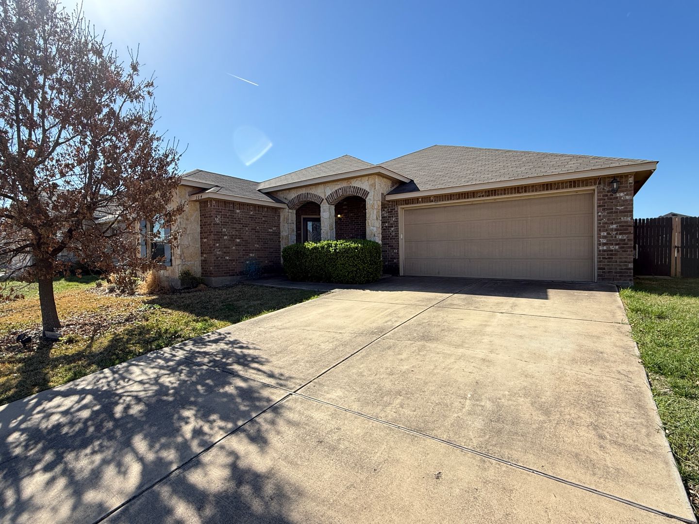 Killeen House: 304 W Libra Drive