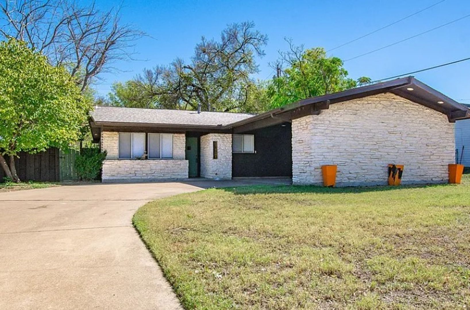 Killeen House: 1120 Chippendale Drive
