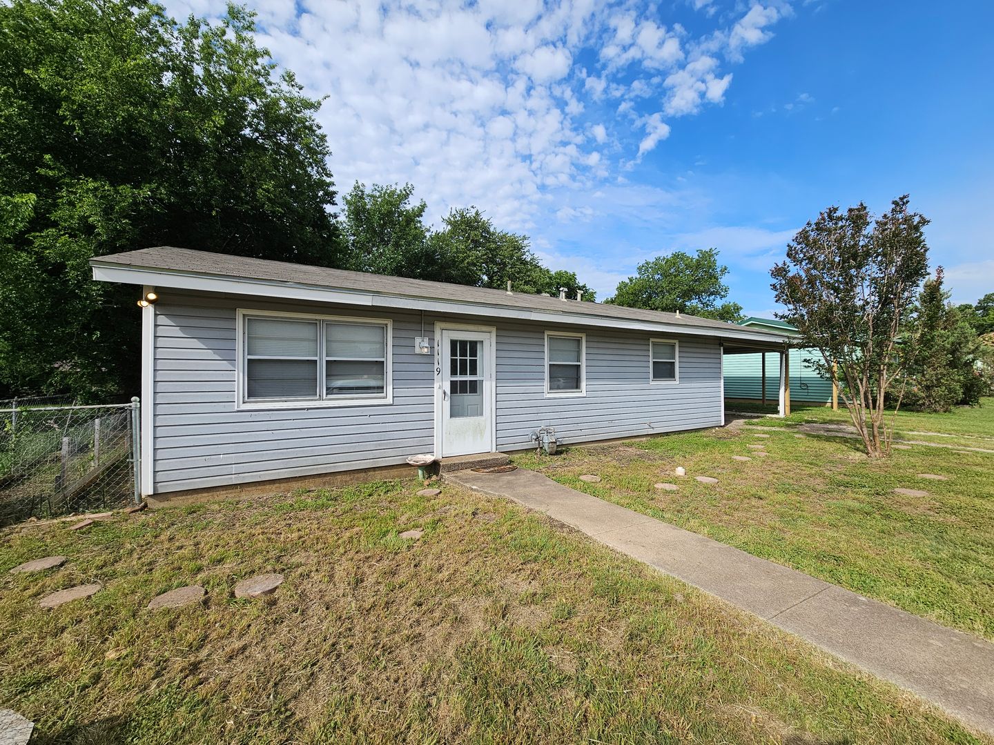 Belton House: 1119 Magnolia Street