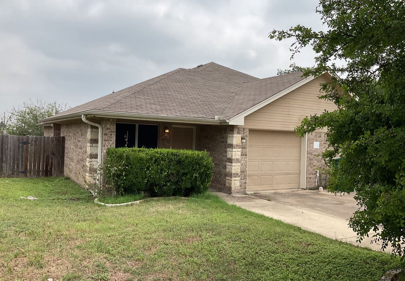 Harker Heights Apartment: 213 W Arlo Road - Unit A