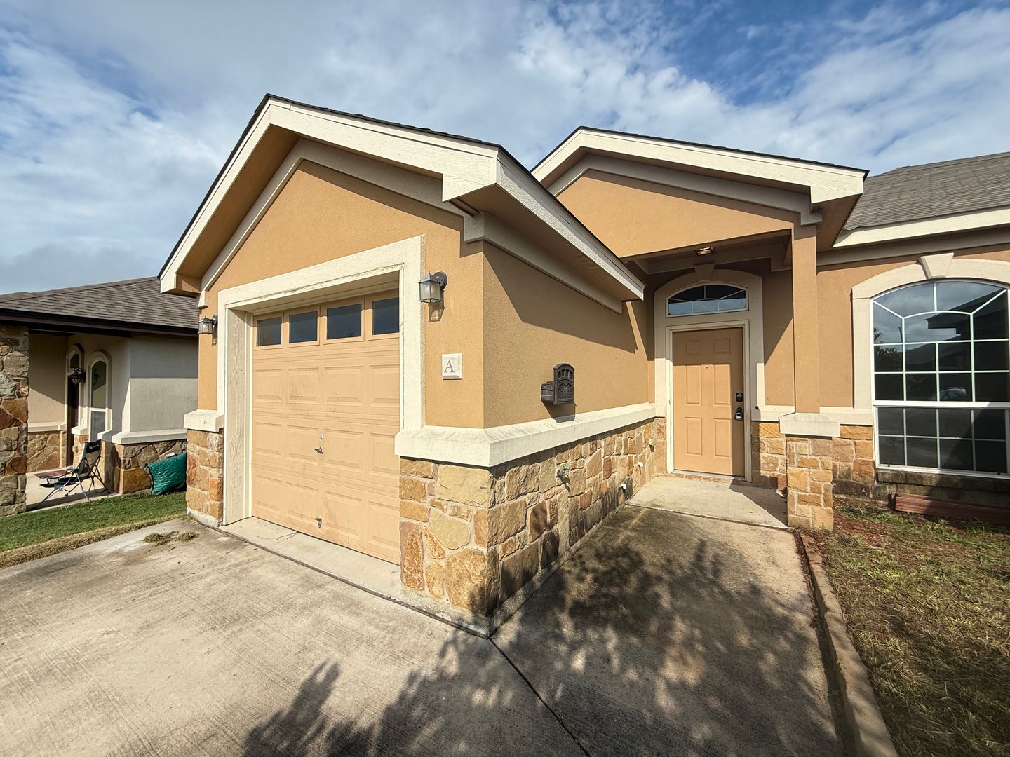 Killeen Apartment: 407 Study Hall Loop (A/B)