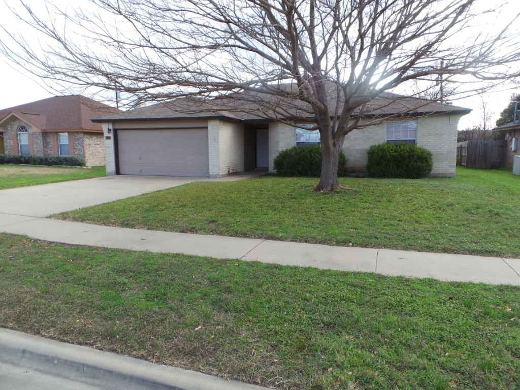 Killeen House: 4604 Ledgestone Drive