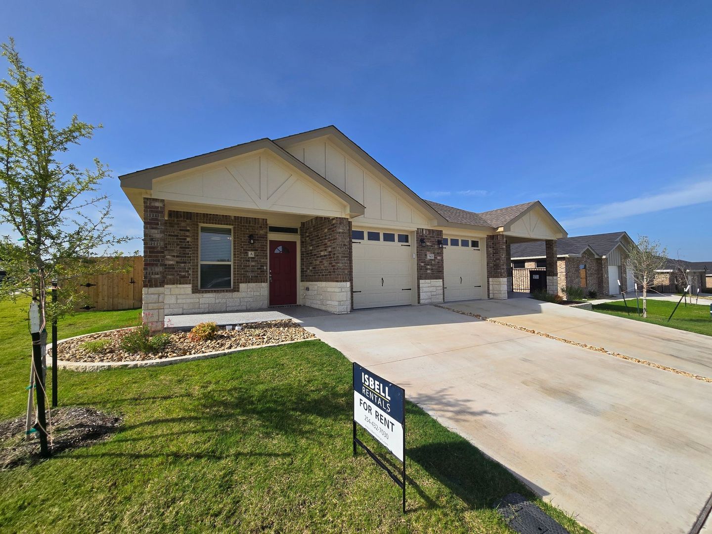 Killeen Apartment: 5401 Rose Garden Lp (A/B)