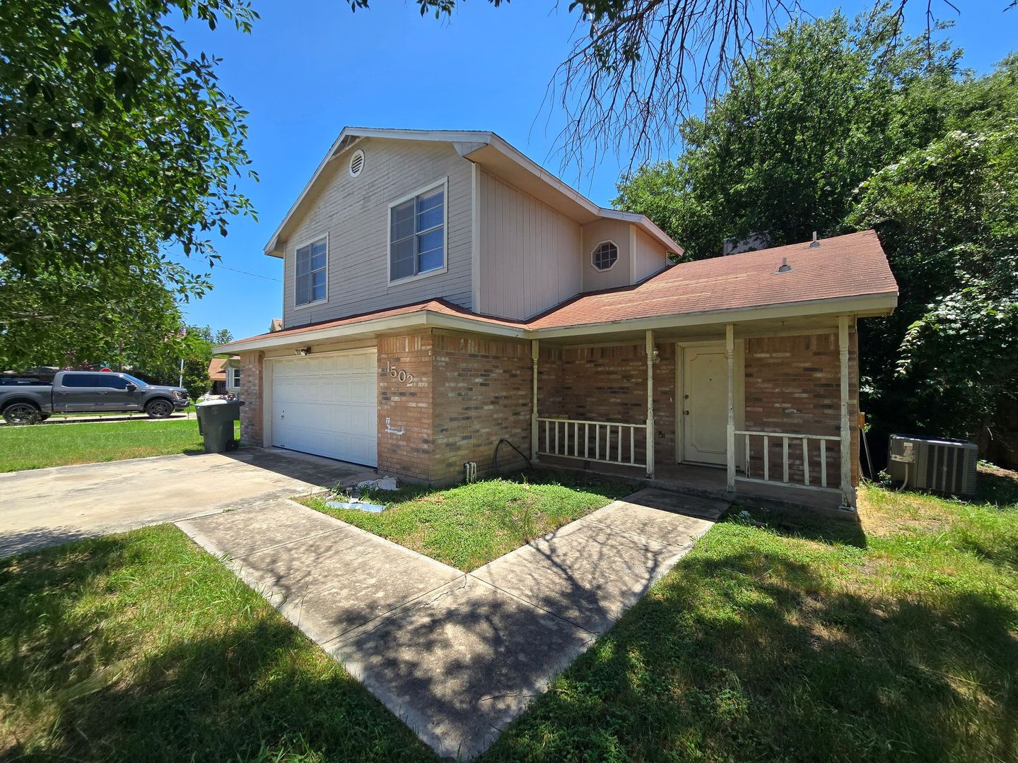 Killeen House: 1502 Iris Ave